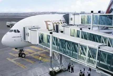 TKE UNTERSTÜTZT PASSAGIERE BEIM EINSTIEG IN GRÖSSTE FLUGZEUGE